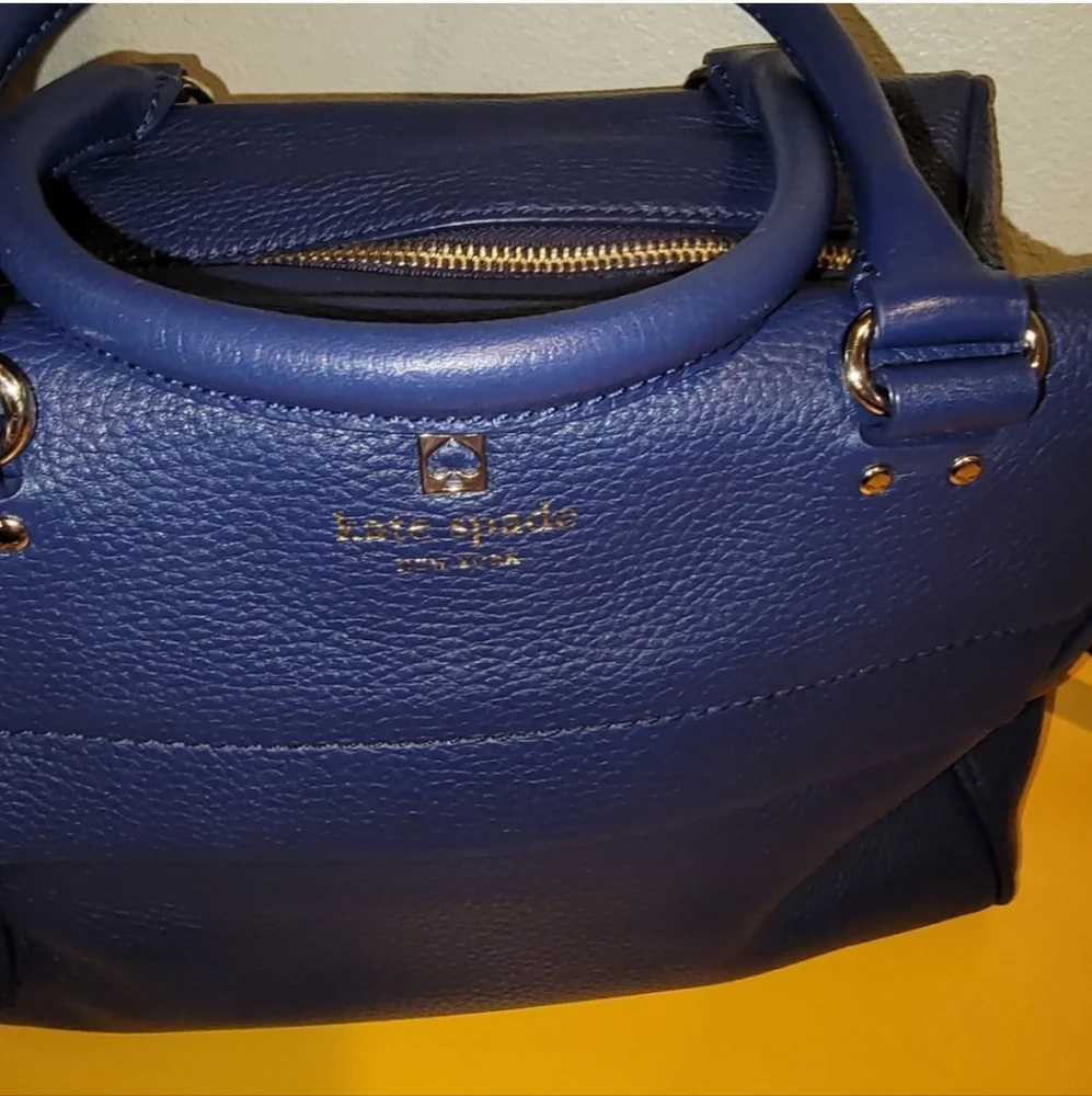 Kate Spade ♠️ Pebbled Leather Satchel EUC